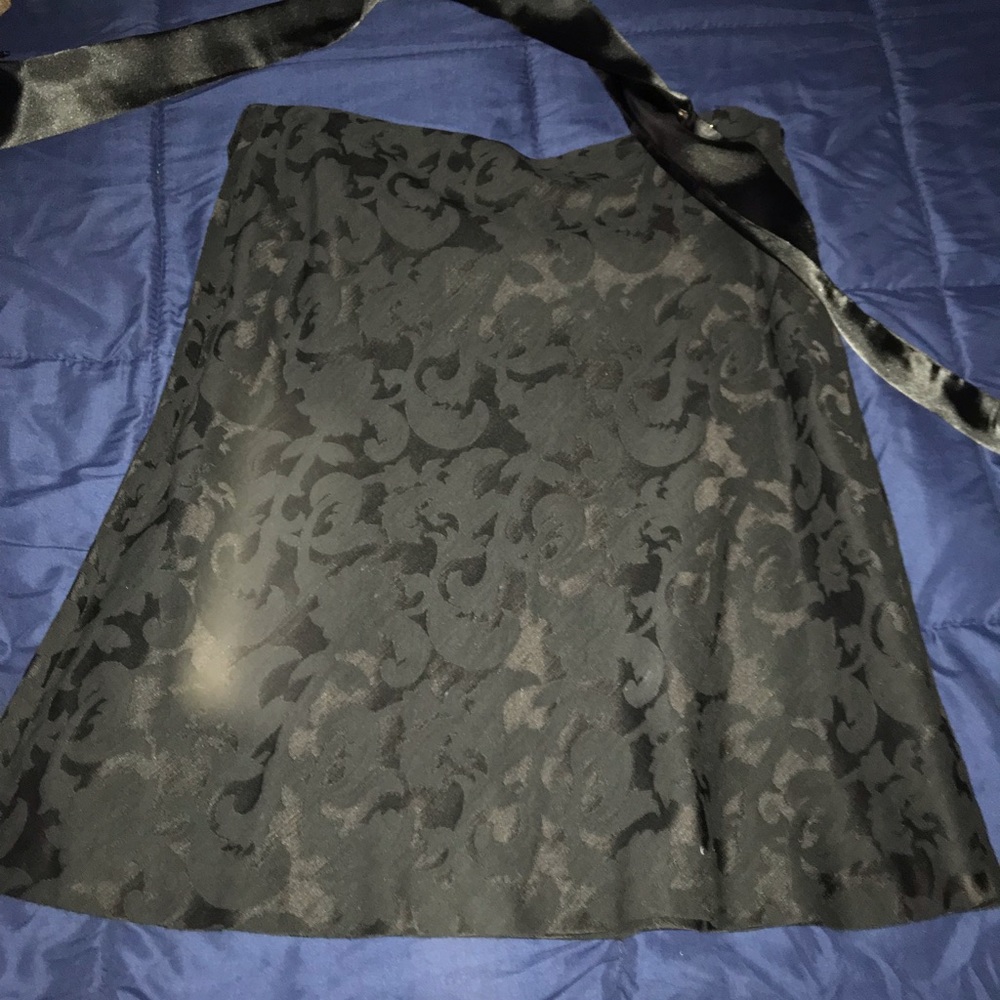Old navy velvet floral skirt